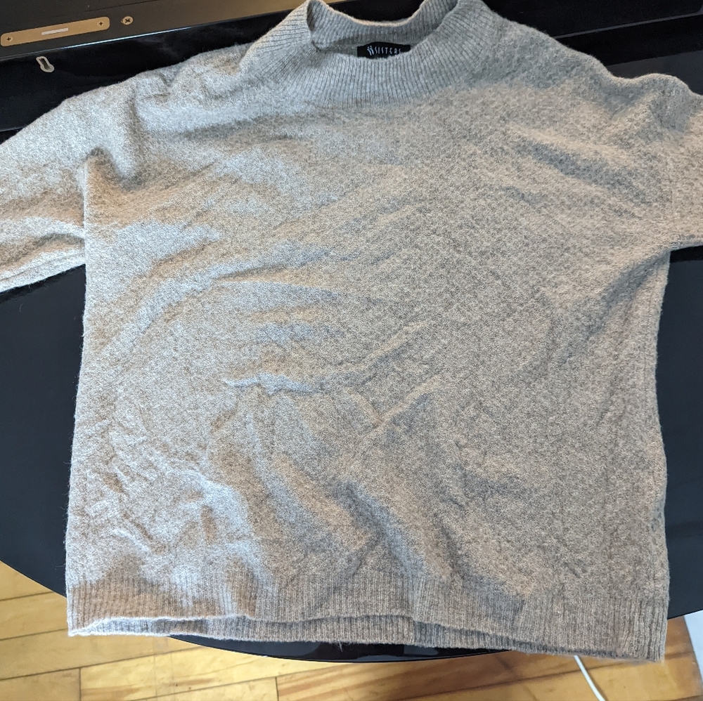 SISTERS LOS ANGELES Brand new Wool blend cozy sweater, size L